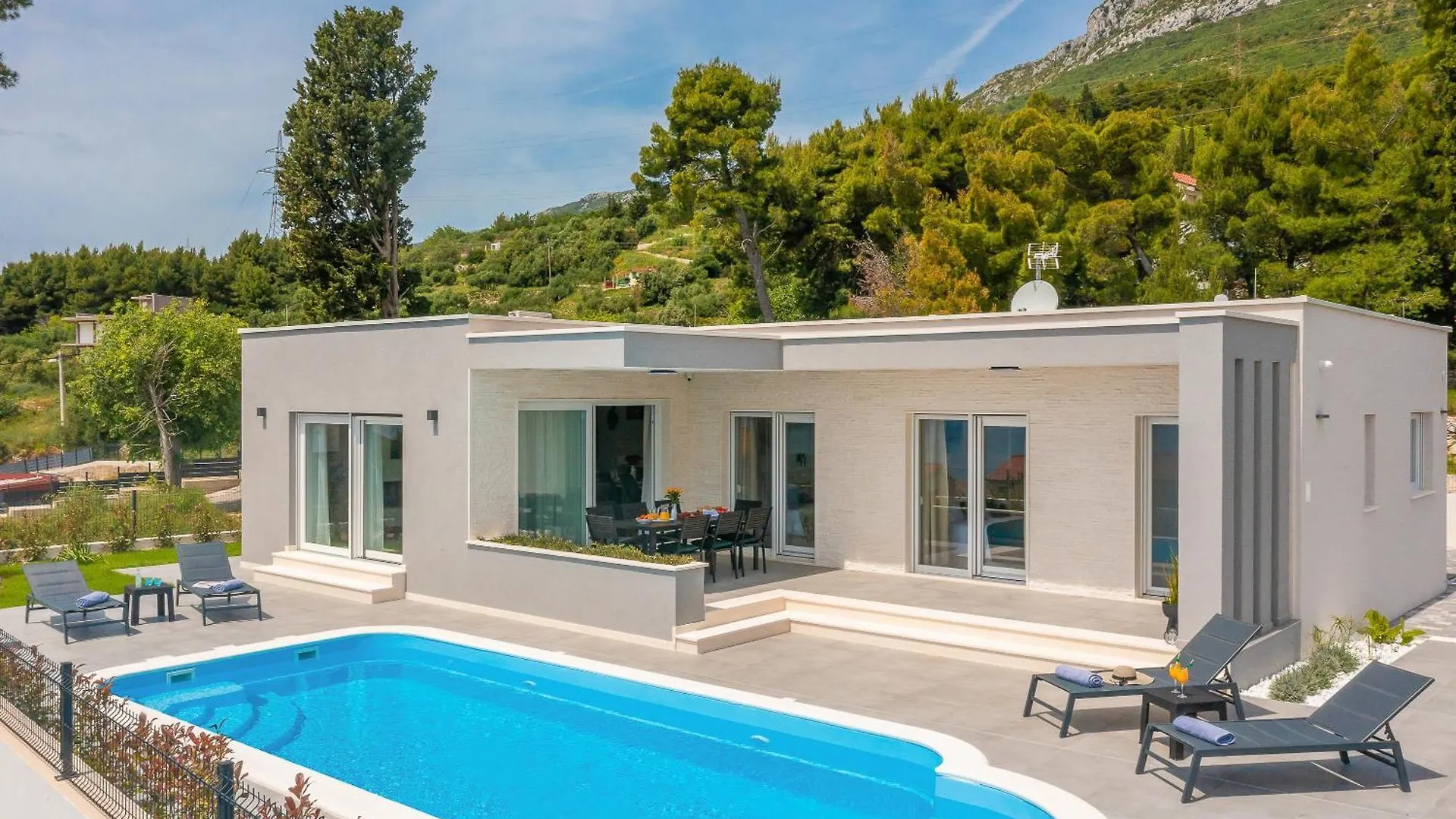 Villa Paradiso Adriatico Kastela Croatia