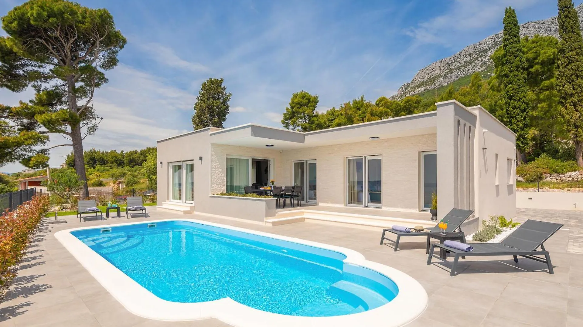 Villa Paradiso Adriatico Kastela Croatia